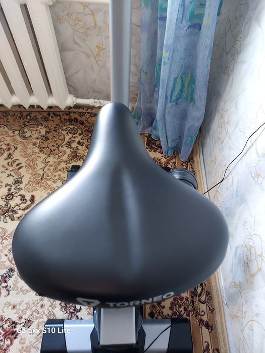 Велотренажёр TORNEO B-517