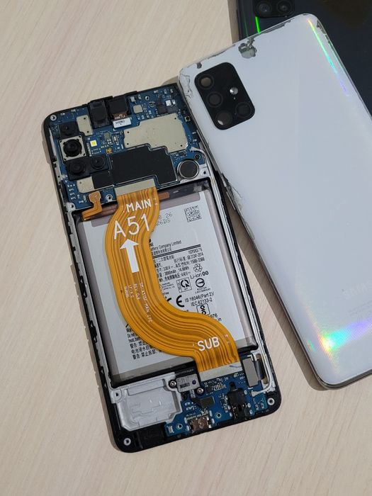 Продам два Samsung A51