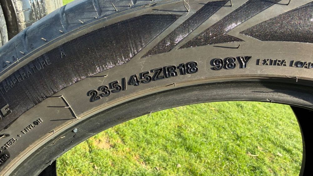 Авто шины    235/45/18