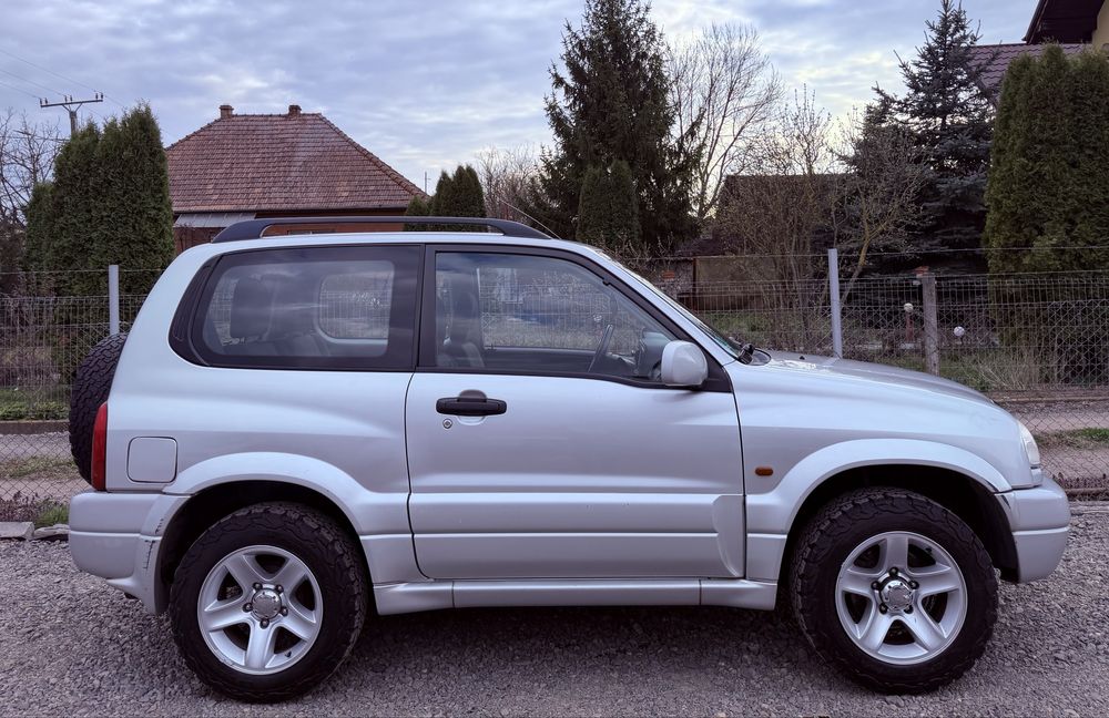 Suzuki Grand Vitara 1.6i 16V 4x4 Mic\Mare  *Recent adusa*