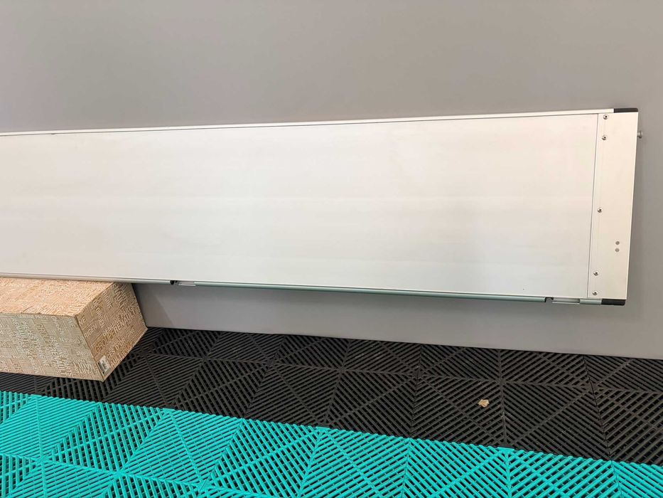 Panou lateral oblon aluminiu Renault Master nou original Renault