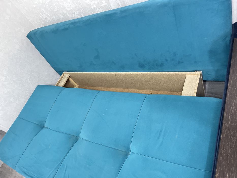 Диван тахта продам.