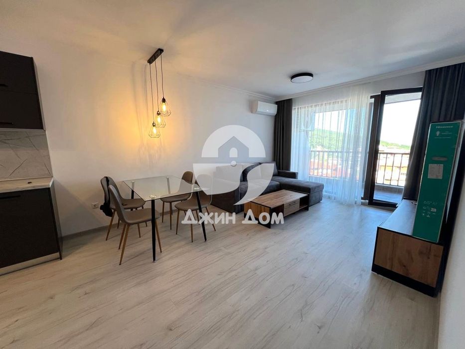 Продава се Тристаен апартамент в Свети Влас - 106 кв.м за 1011 €/кв.м - Снимка #1