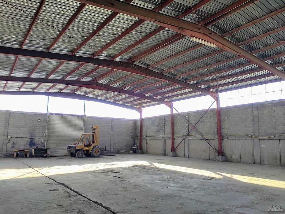 Дава се под наем Склад в с. Цалапица, Област Пловдив - 600 кв.м за 1020 € - Снимка #3