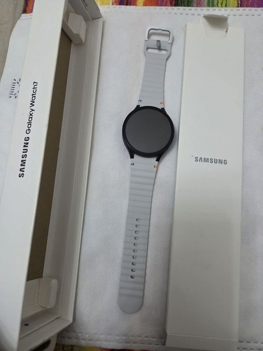 Смарт часы Самсунг GalaxyWatch7, новые