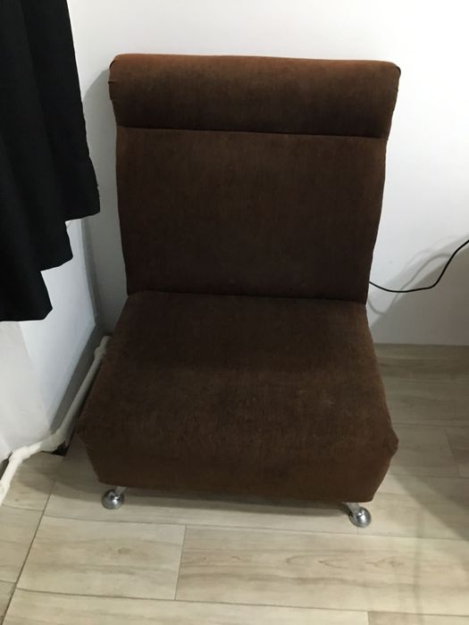 Кресло срочно продам