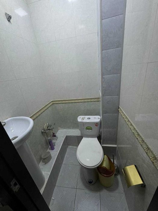 Продаётся Квартира 
Адрес:  Себзар  , Алмазарский  р-н