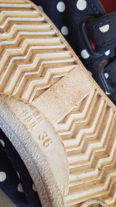 Гуменки за салона 36