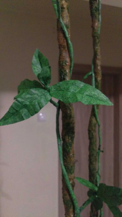 Decor exotic liana cu muschi si frunze de palmier