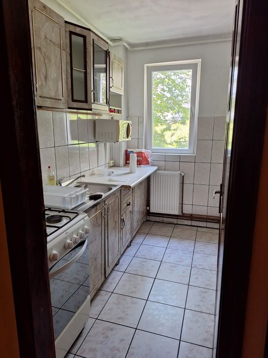 Inchiriez apartament 2 camere