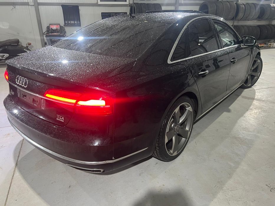 Triple audi a8 facelift an 2014-2018 cu semnal dinamic