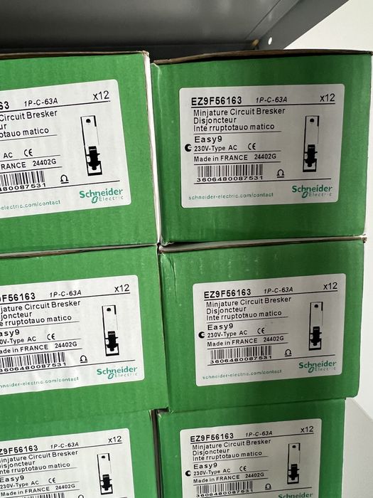 продам автоматы schneider