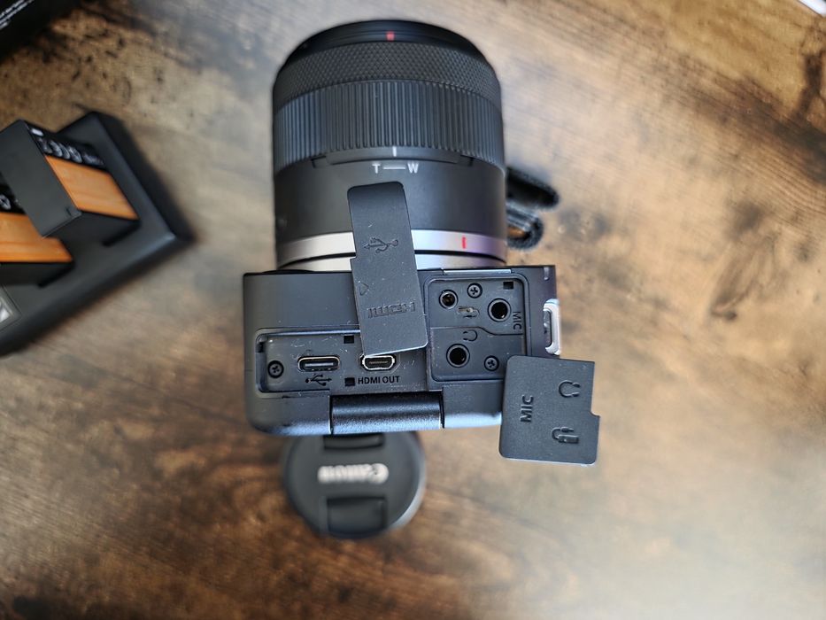 Canon R50V - НОВ + 18 месеца гаранция