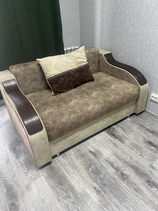 Продам диван, раскладывается