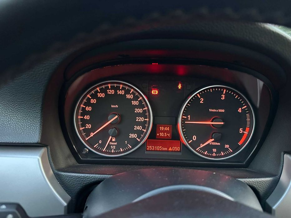 BMW Seria 3  318d  înmatriculată  Cash sau Rate