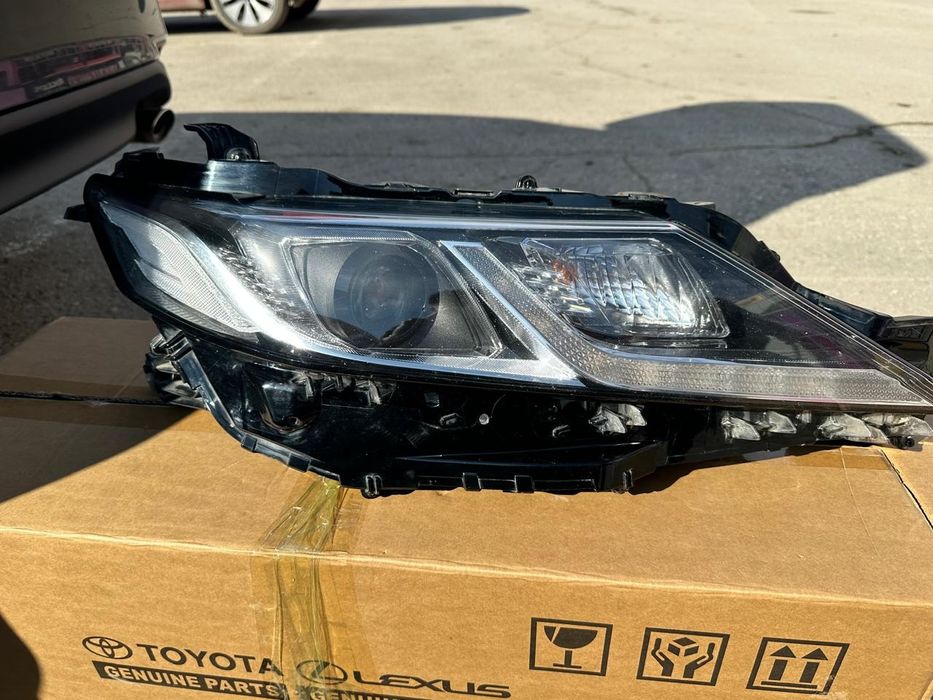 Камри 75 оң жақ фар сатылады,