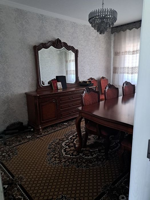 Продается 4-х комнатная  квартира, юнусабадский район.