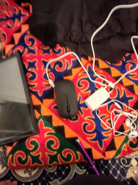 Планшет Gvill G1000