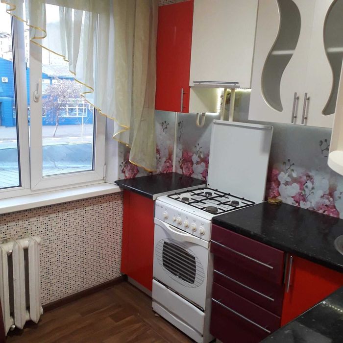 Продам 1 комнатную квартиру в Центре!