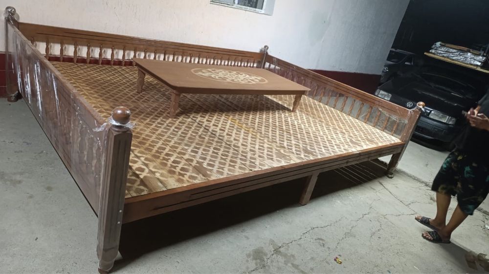 Тапчаны из натурального дерева