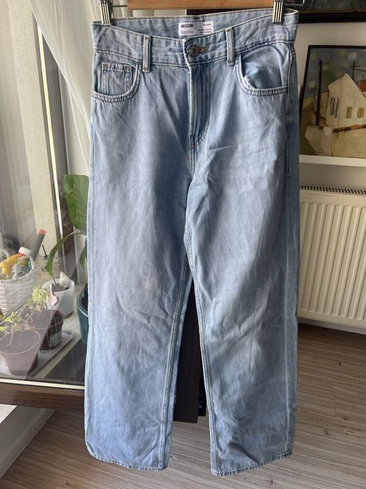 Blugi Bershka marime 34