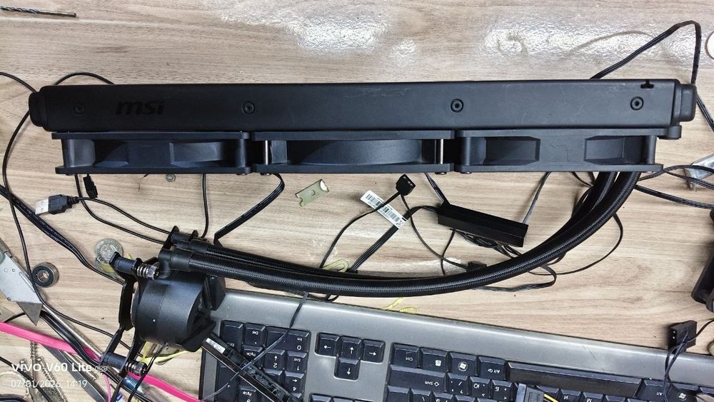 MSI MAG Core Liquid 360R