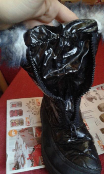 Боти Адидас и ботушки 34 и 35 номер