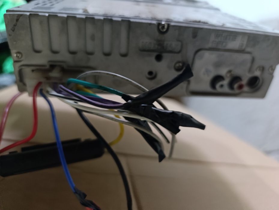 Продам магнитолу Mystery