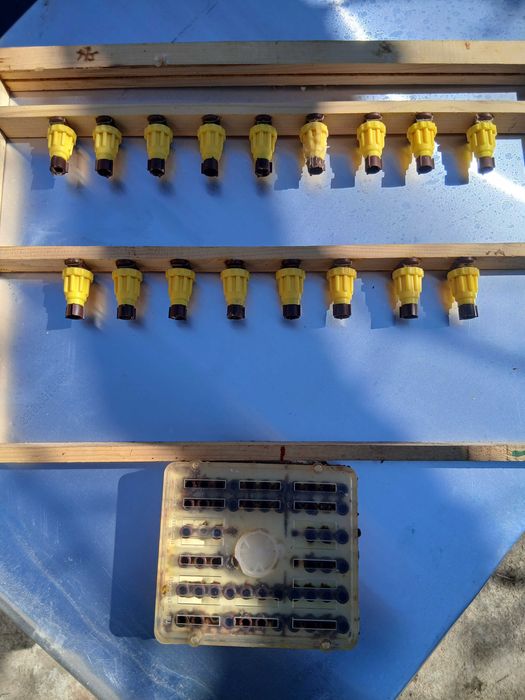 Апарат за пчелни майки