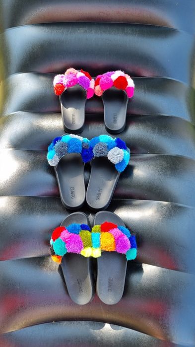 Дамски цветни чехли