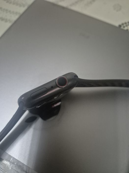 Apple watch 5 Nike  44mm lte.gps