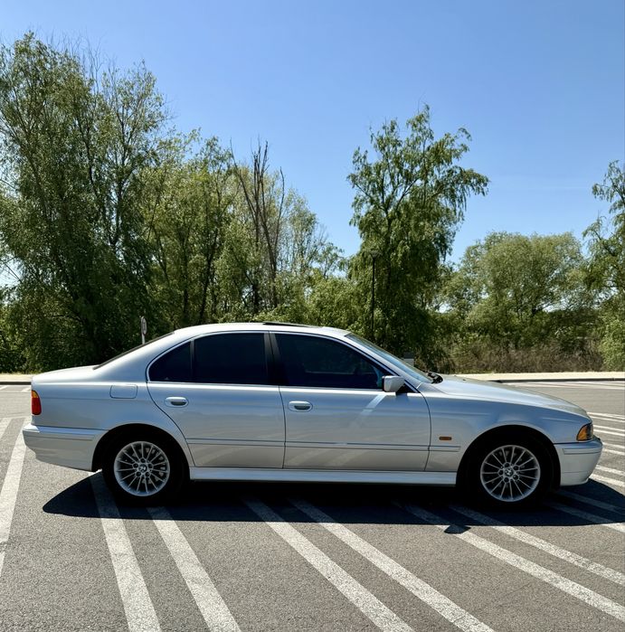 Bmw seria 5 e39 525ia Facelift , an 2002 , Webasto , in stare stock de fabrica