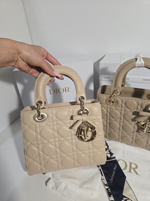 Налична чанта Lady Dior Powder Beige