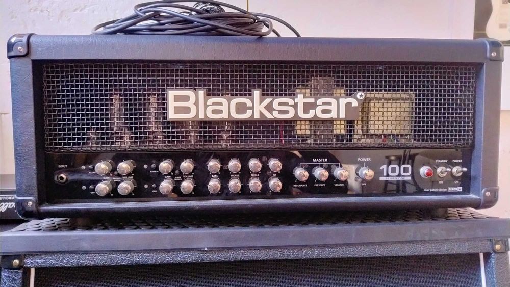 Vând head de chitară  pe lămpi Blackstar ,100 wati !