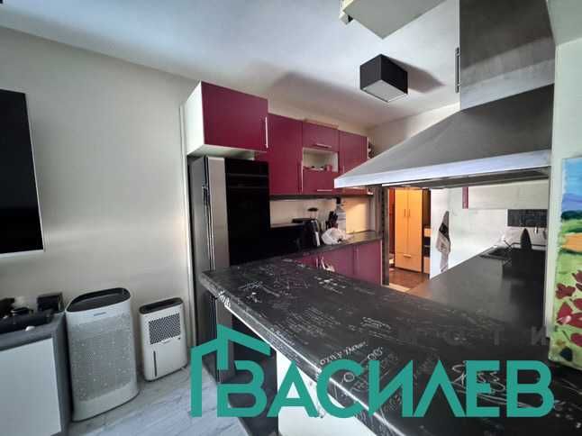Продава се Тристаен апартамент в София, Център - 91 кв.м за 1297 €/кв.м - Снимка #1