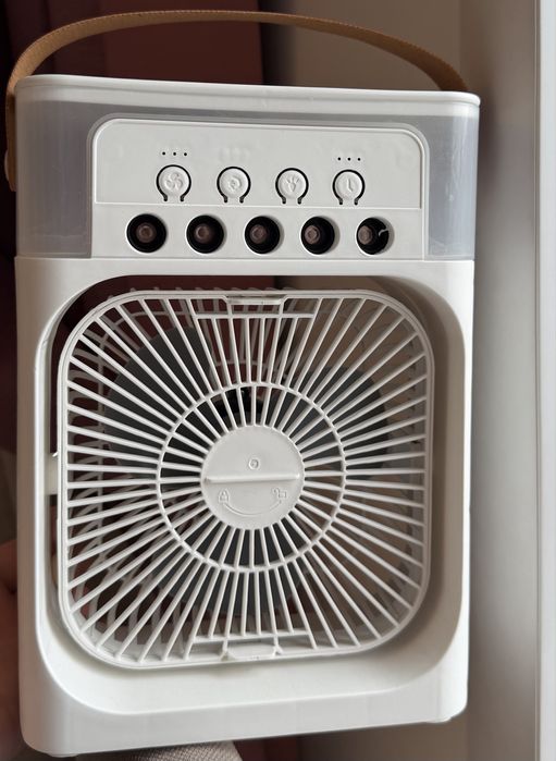 Настольный вентилятор