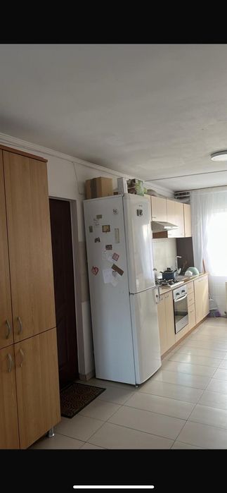Caut colega de apartament