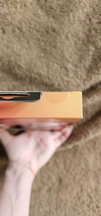 Чисто нов стъклен протектор за iPhone 16 Pro Max