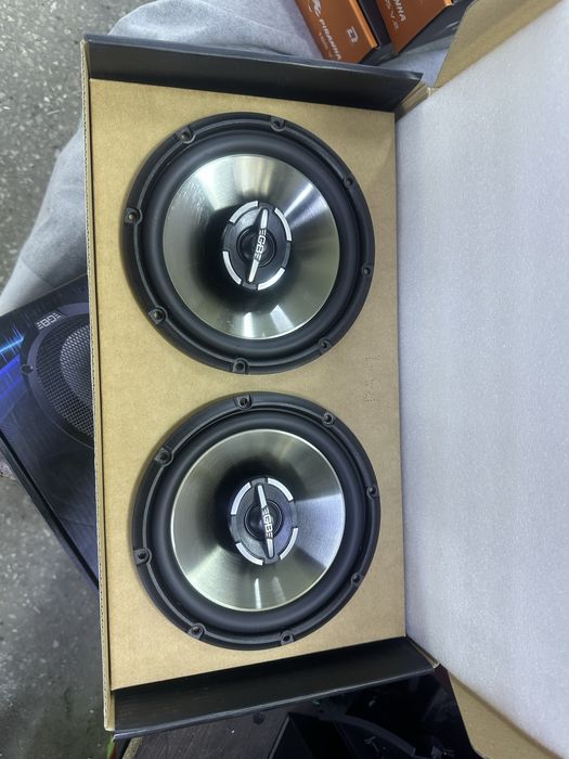 Продам колонки Gb j620