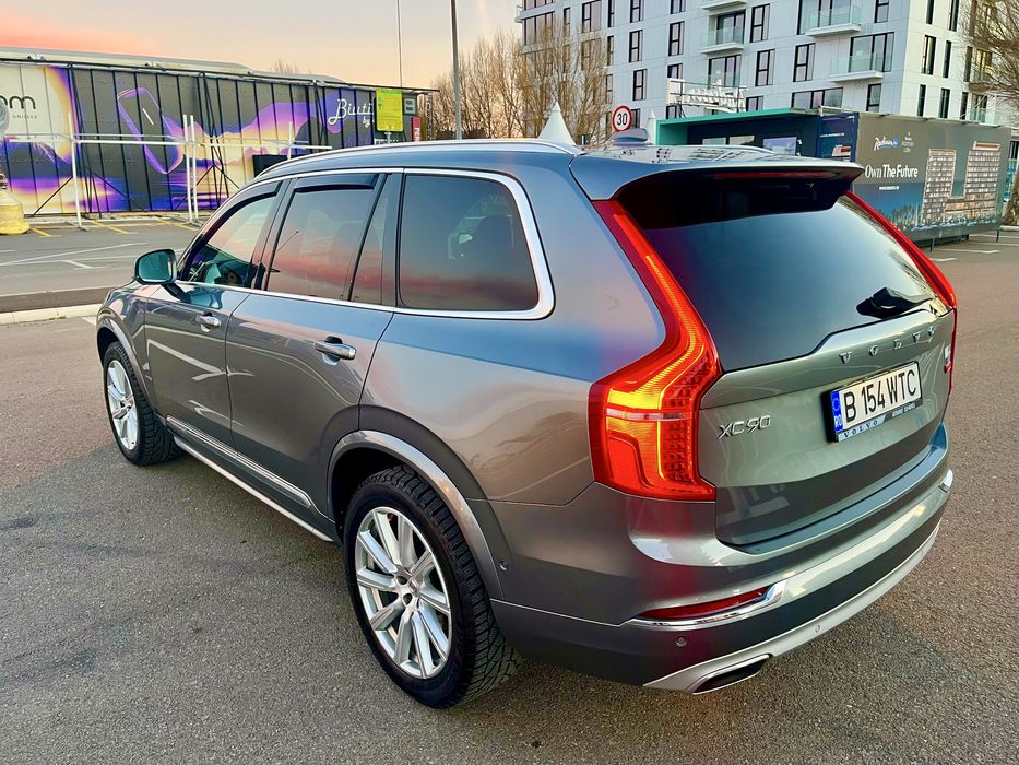 Vand Volvo XC 90 , an 2018 , motor T6 , 2.0 benzina , 320 cp