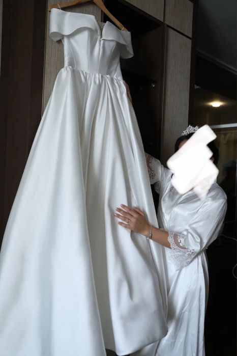 Свадебное платье