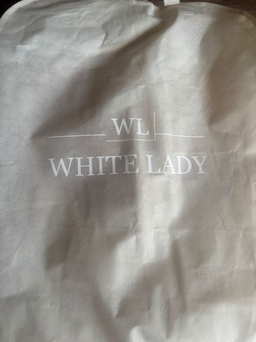 Văd rochie de mireasă