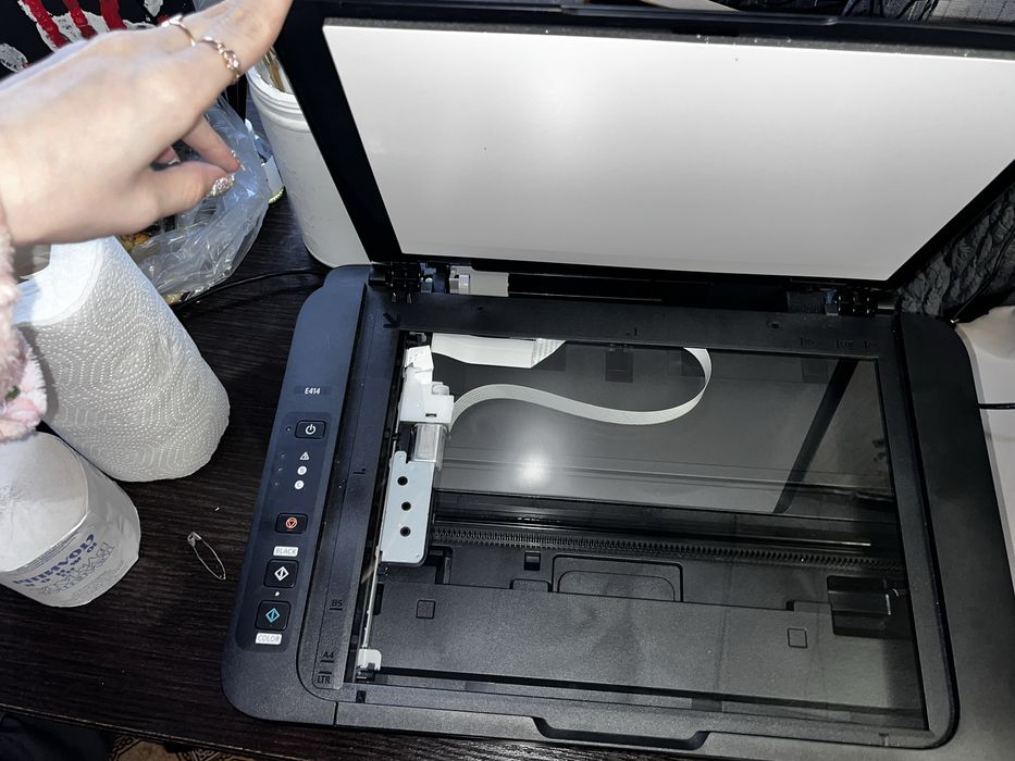 Продам принтер Canon PIXMA E414 черный