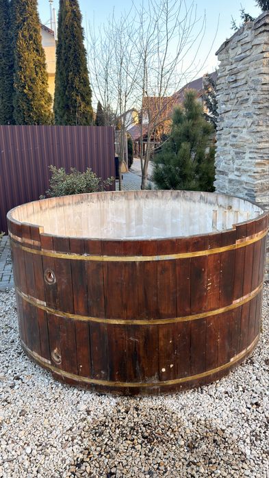 Ciubar mare, capacitate de 10 pers, pentru Reconditionare