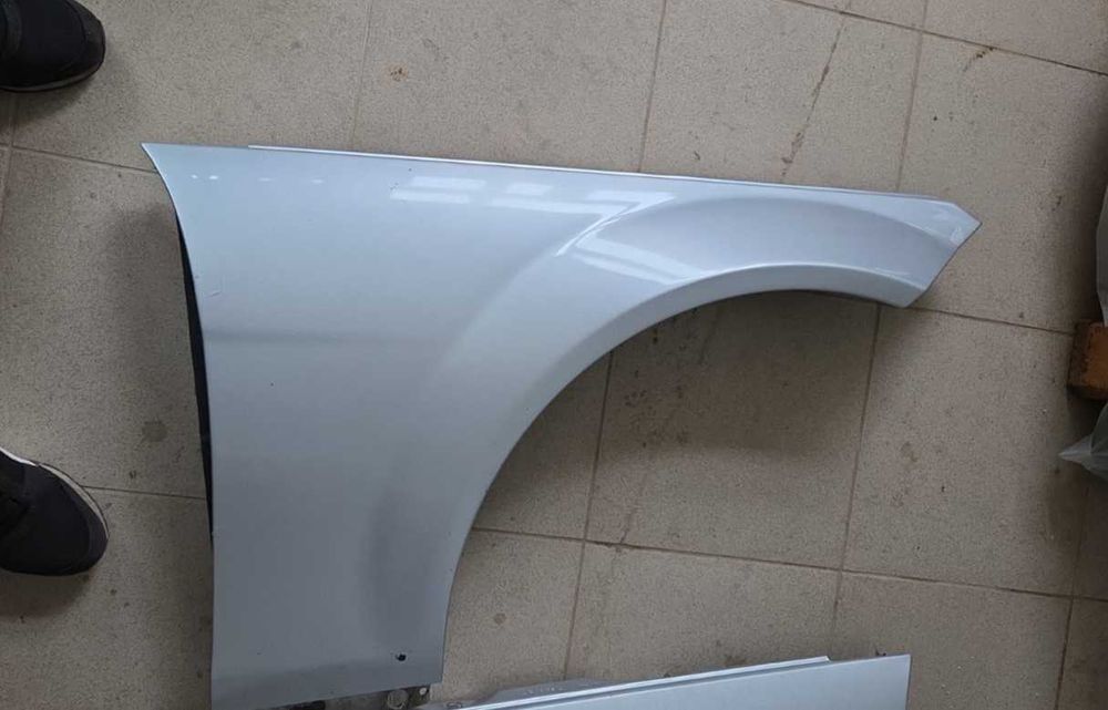 Преден капак,  предни калници и капак за двигател w204