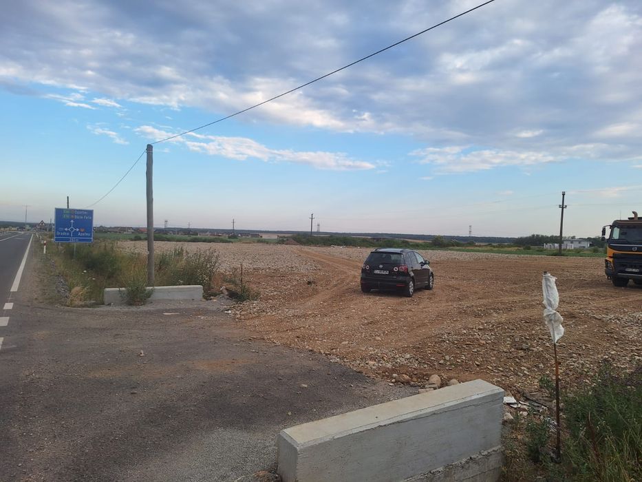 Inchiriez teren 5000 mp – parcare/depozit – Centura Oradea