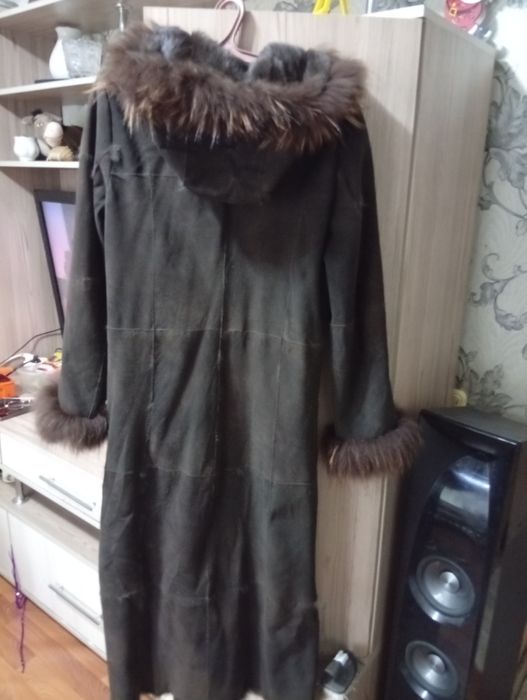 Продается натуральная дубленка.