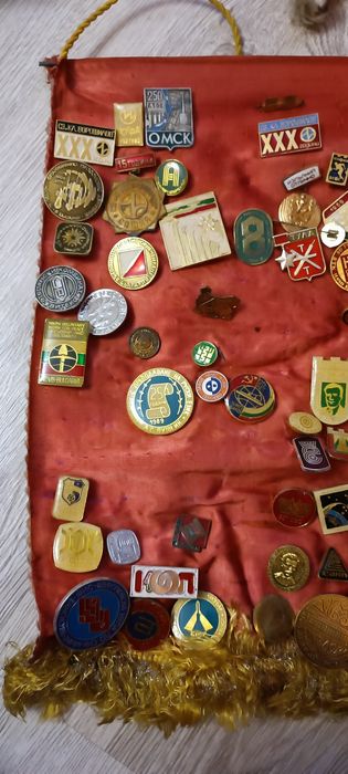 Значки от едно време с колекционерска стойност