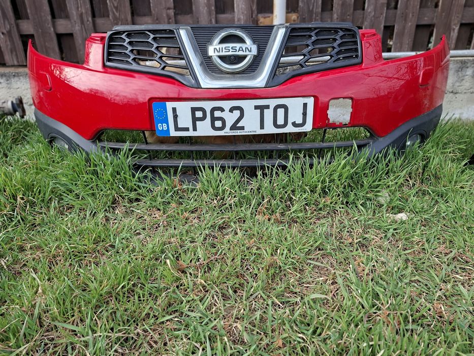 Bara fata nissan qashqai