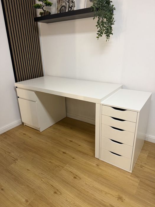 Бюро и шкаф Ikea